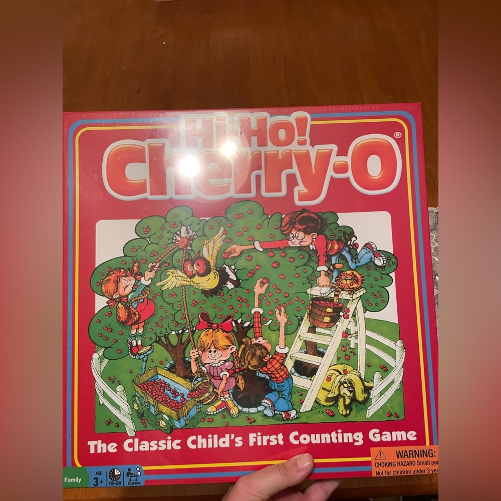 Hasbro Vintage Hi Ho Cherry-O Game (New still wrapped in plastic package)